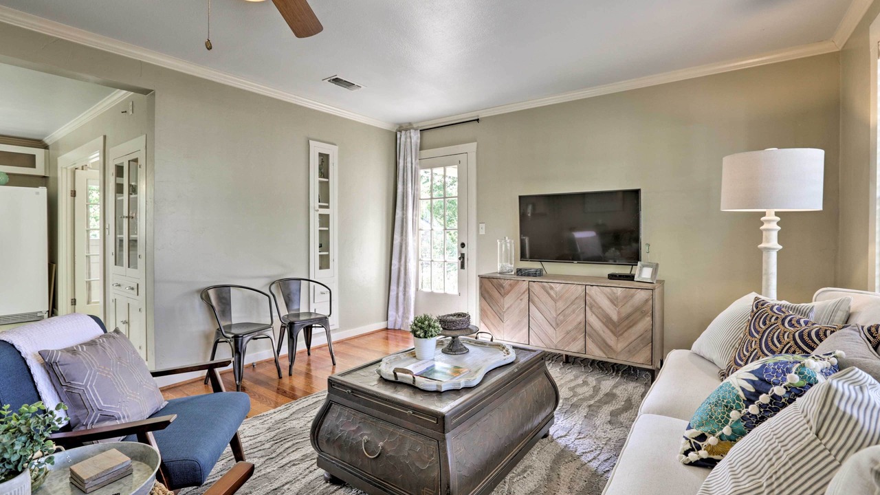 Photo of Livingroom in Fredericksburg