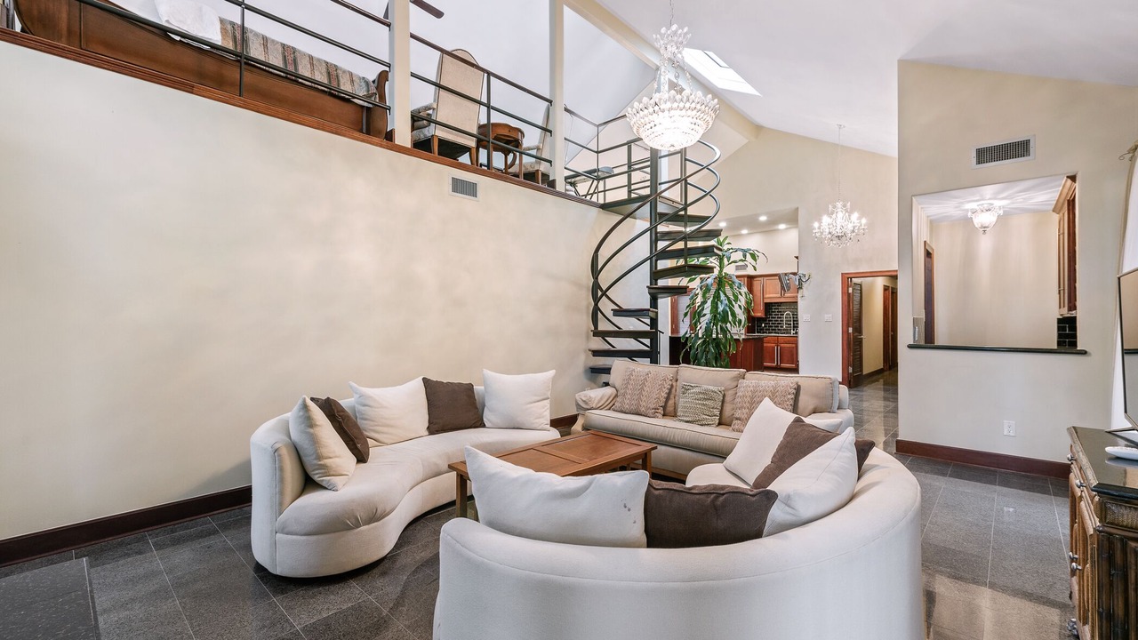 Photo of Livingroom in Clodine