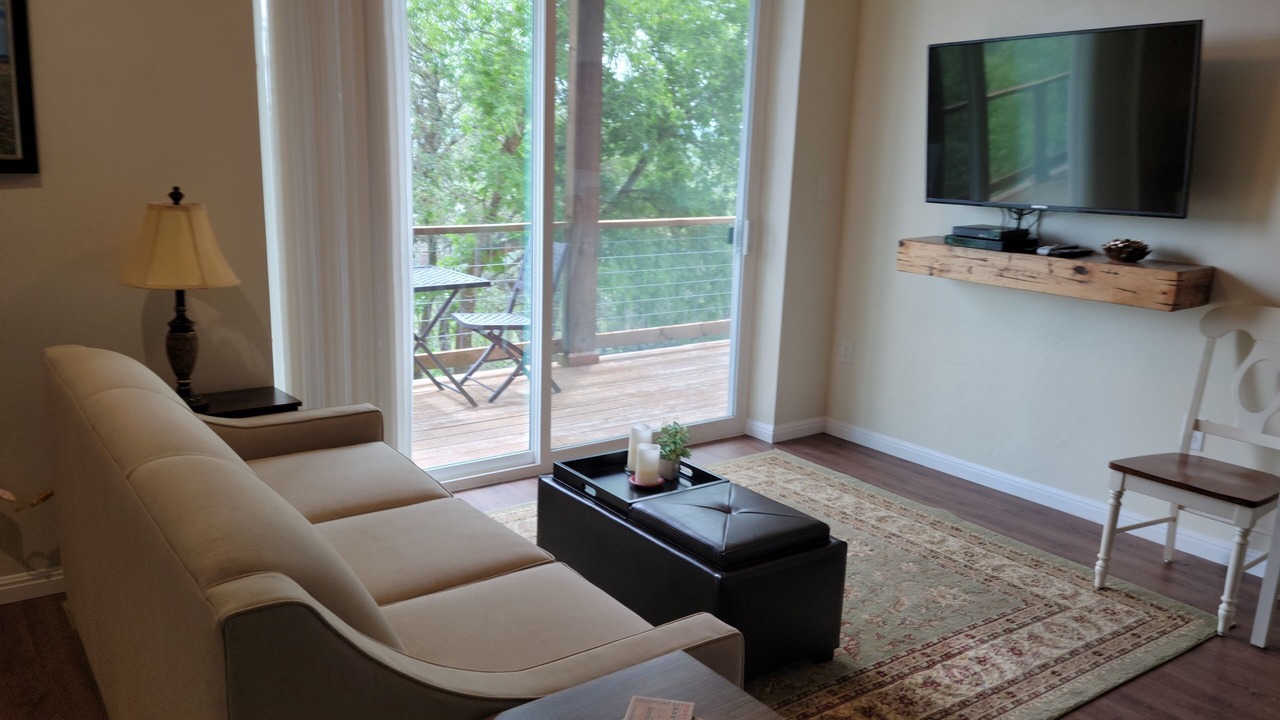 Photo of Livingroom in Dripping Springs