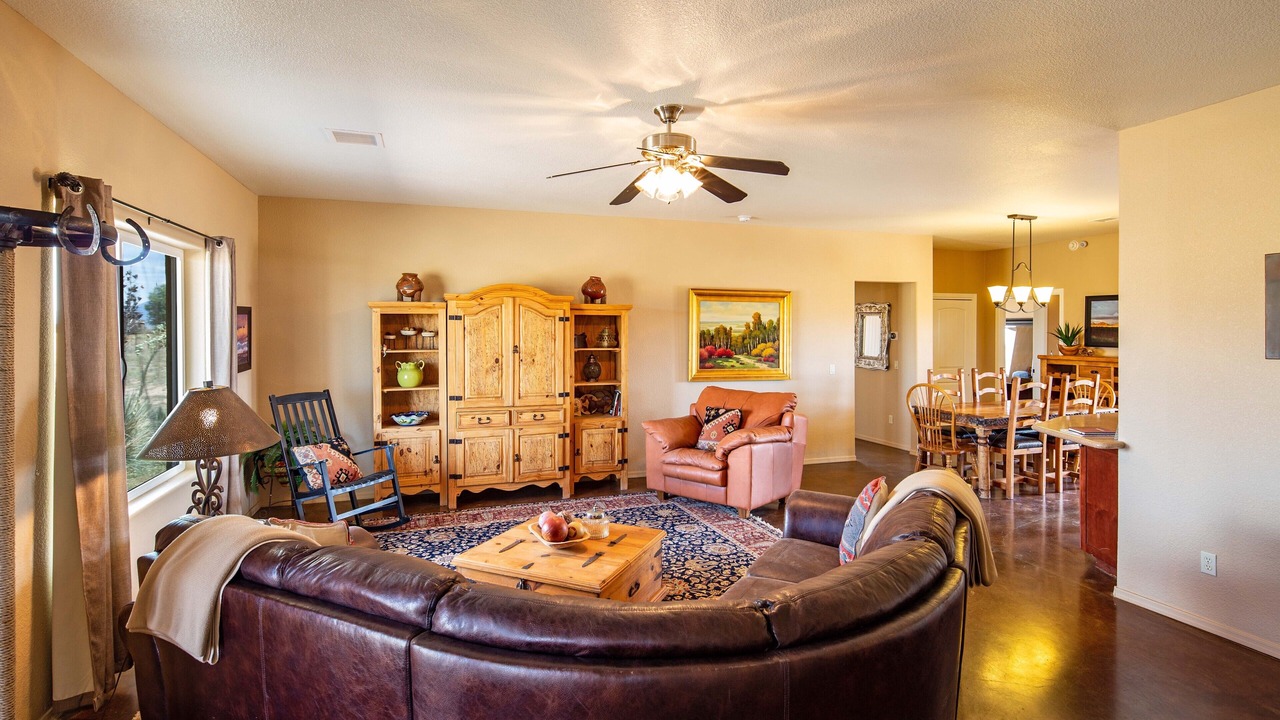 Photo of Livingroom in Elgin