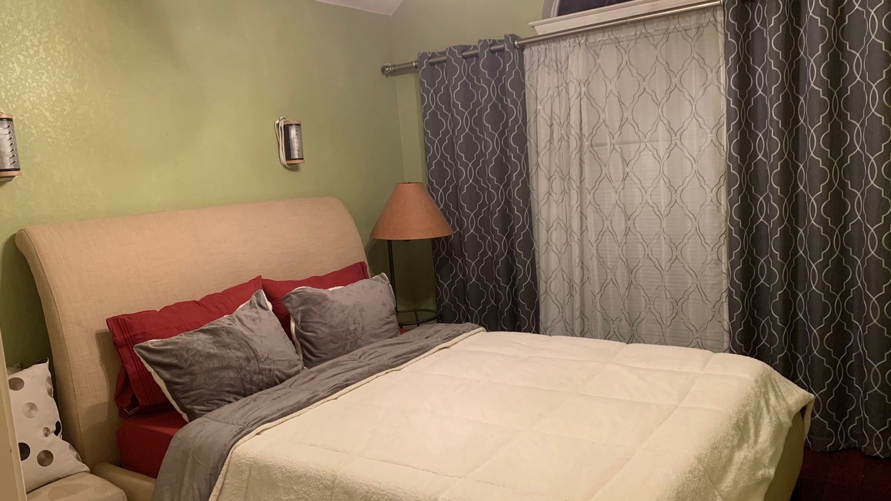 Photo of Bedroom in Haltom City