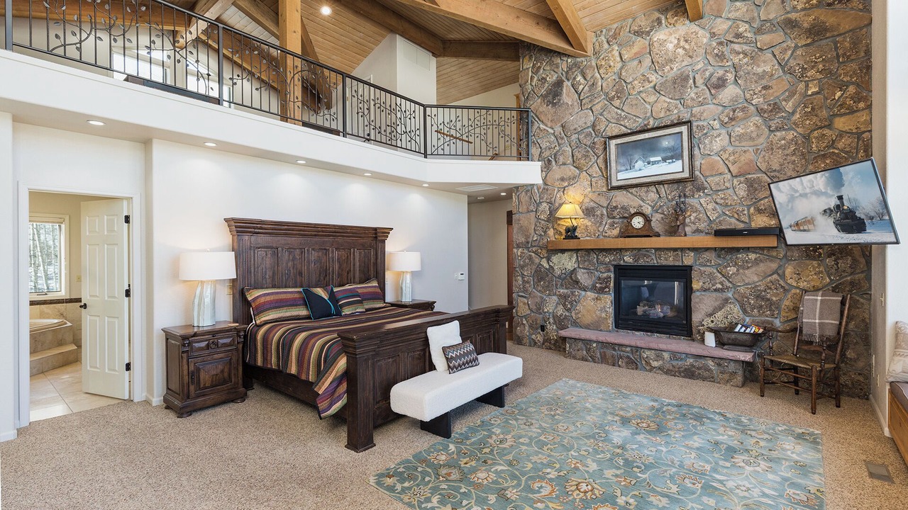 Photo of Livingroom in Purgatory