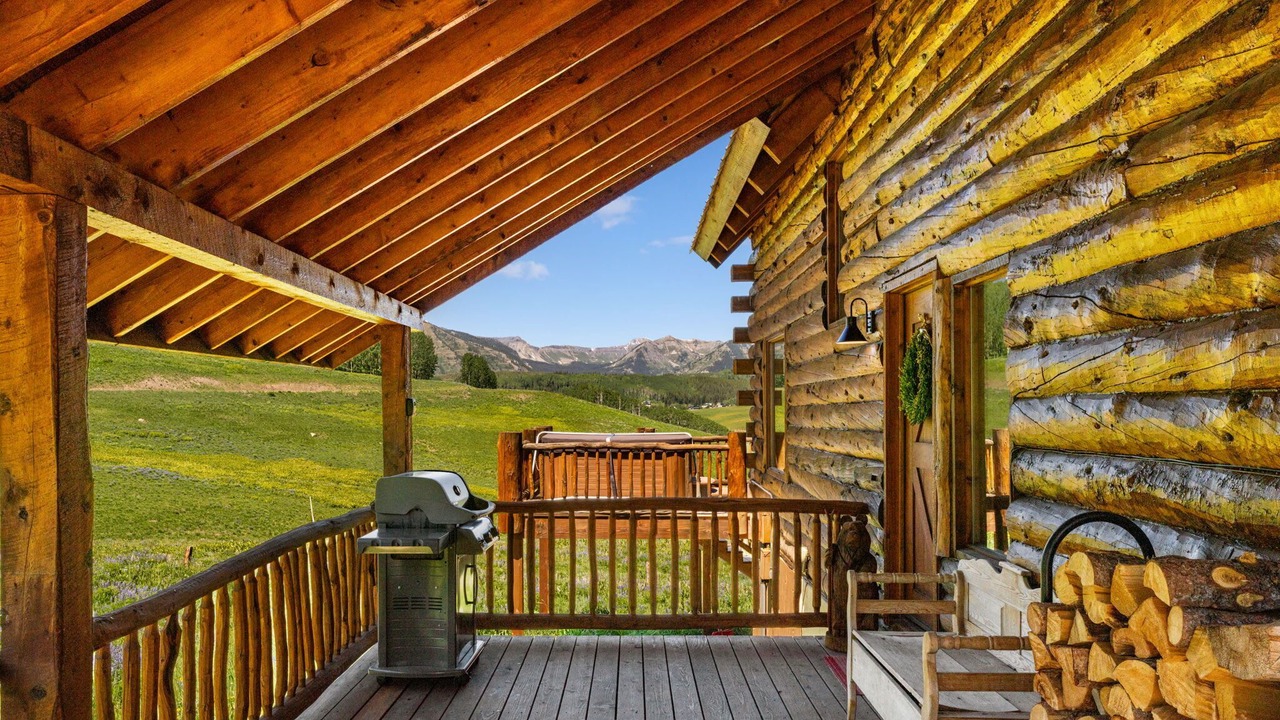 Photo of Patio Balcony in Mount Crested Butte