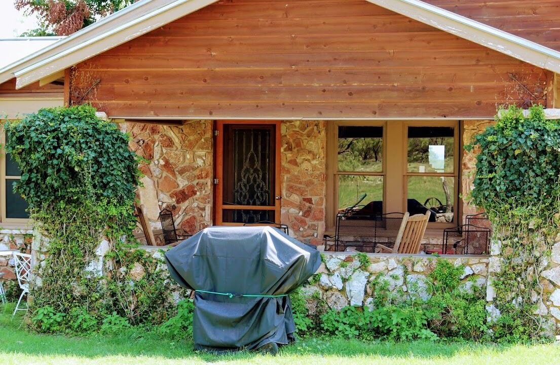Photo of Outdoor in Water Valley