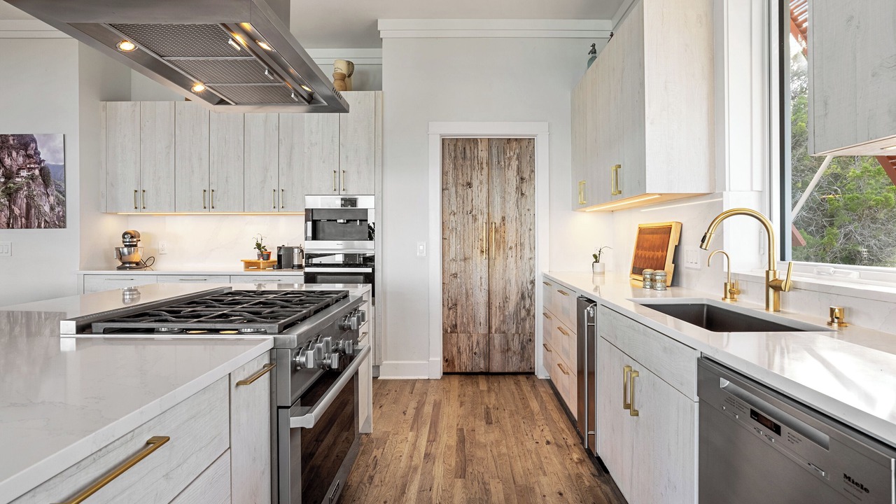Photo of Kitchen in Travis Landing