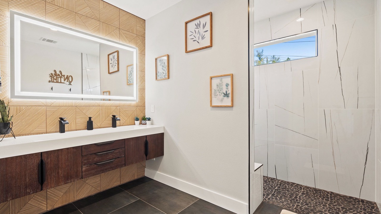 Photo of Bathroom in Waterford On Lake Travis