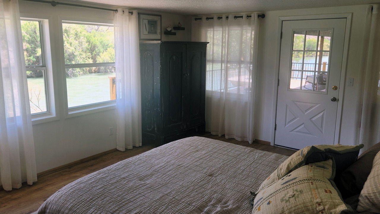 Photo of Bedroom in Truth or Consequences