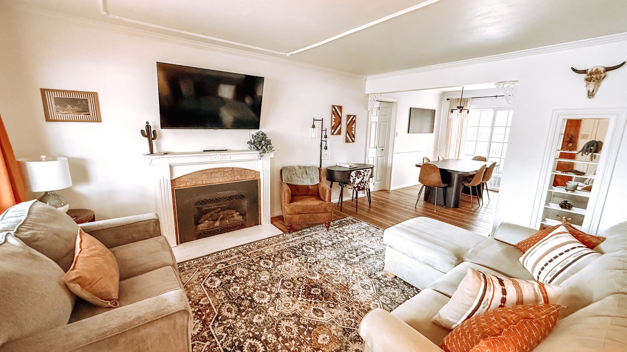 Photo of Livingroom in Farmington