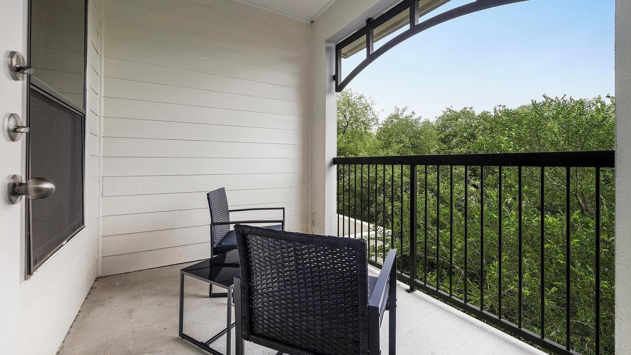 Photo of Patio Balcony in West Oak Hill
