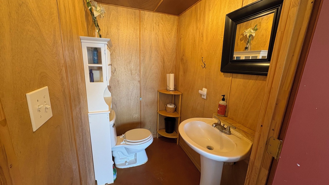 Photo of Bathroom in McIntosh