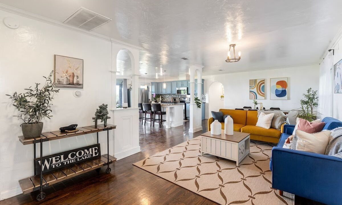 Photo of Livingroom in Quinlan