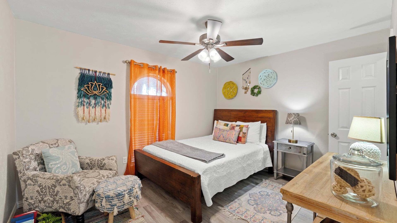 Photo of Bedroom in The Colony
