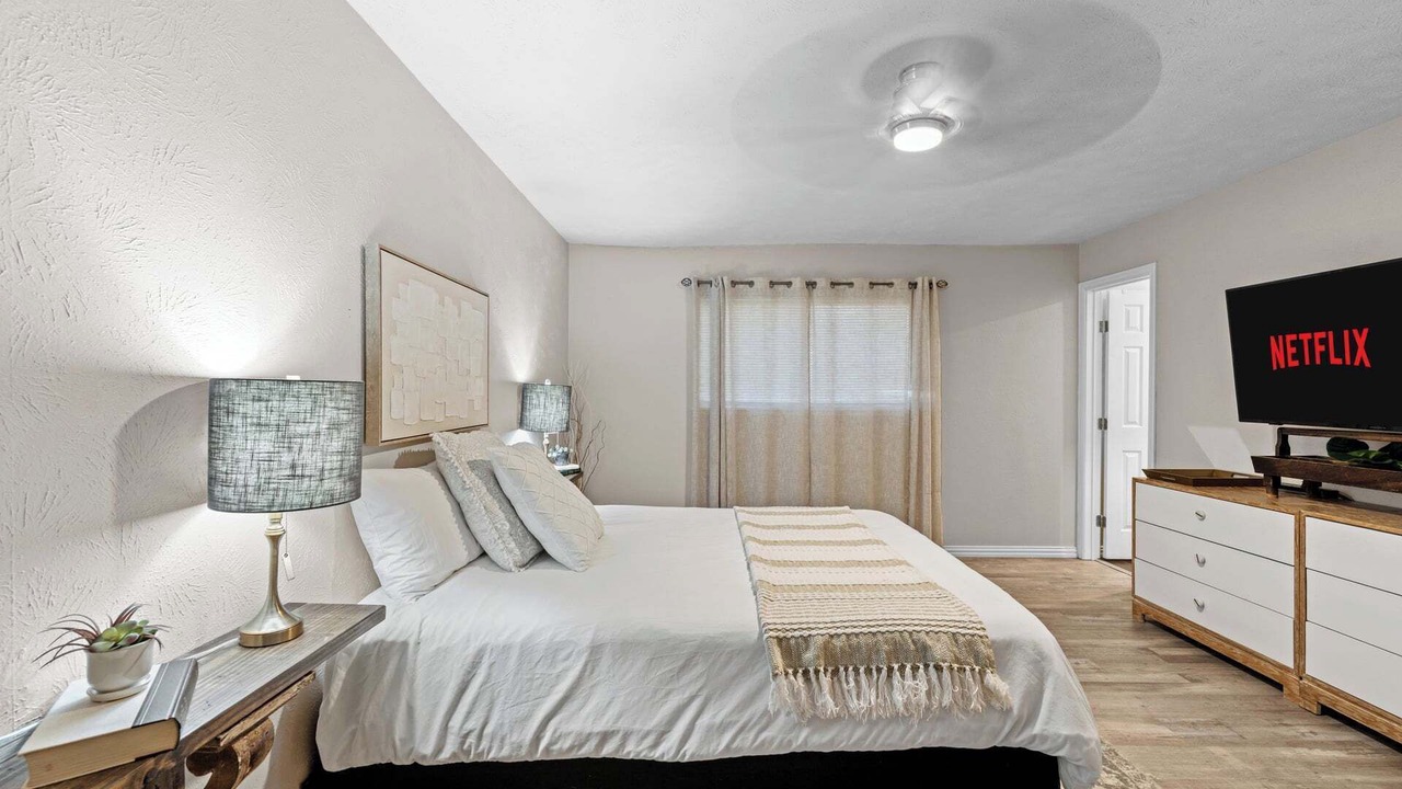 Photo of Bedroom in The Colony