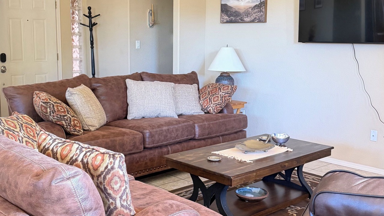 Photo of Livingroom in Alamogordo
