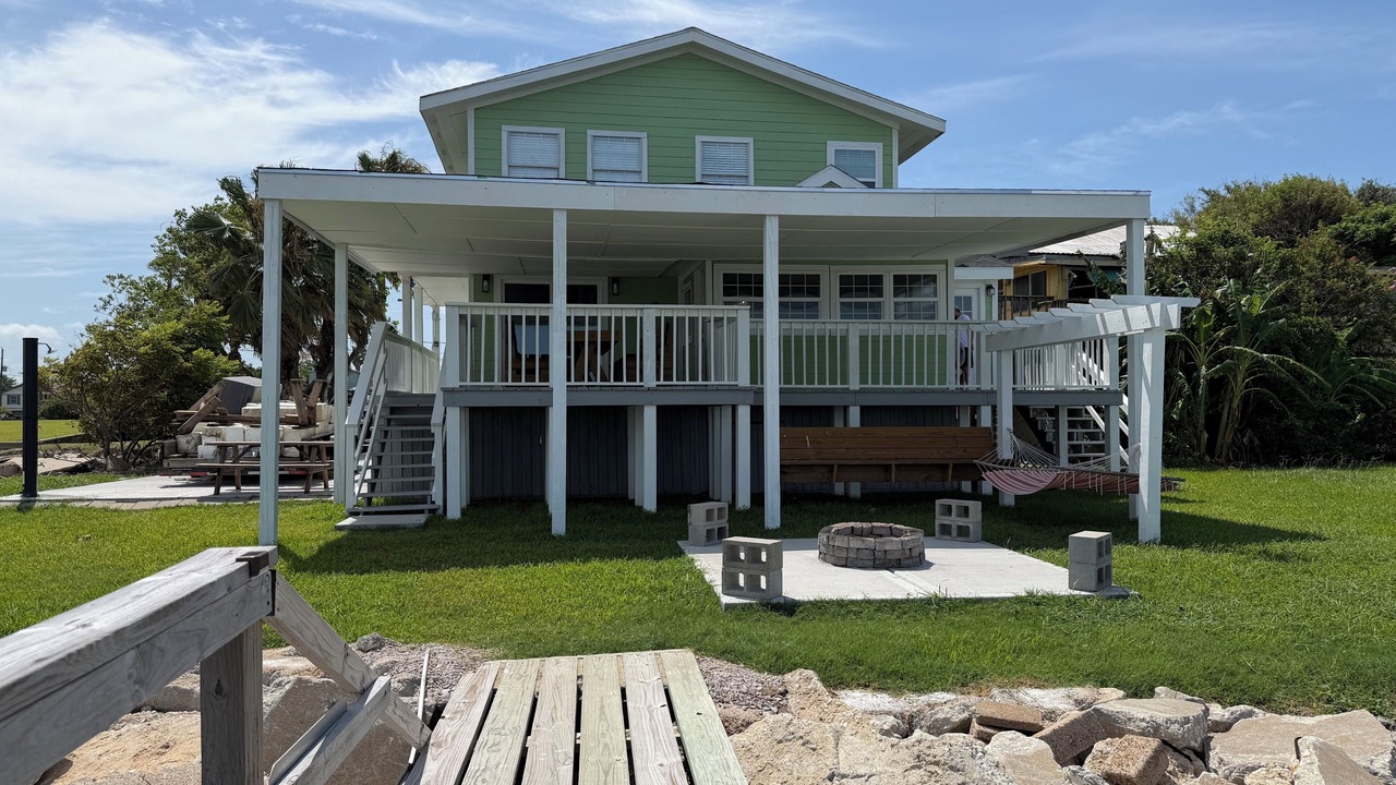 Photo of Patio Balcony in Dickinson