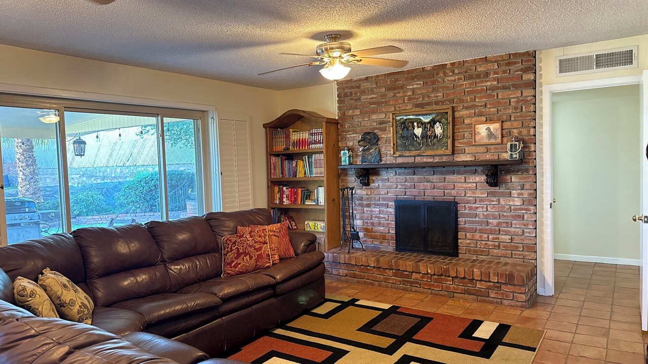 Photo of Livingroom in El Paso