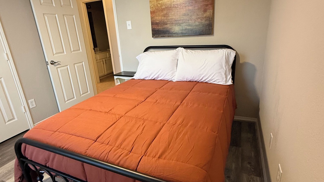 Photo of Bedroom in South Arlington
