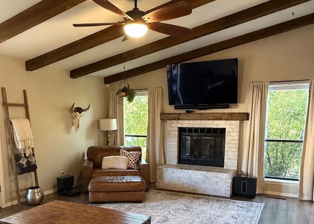 Photo of Livingroom in Northeast Heights