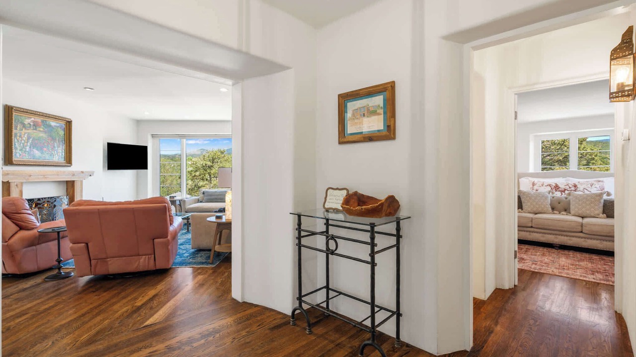 Photo of Livingroom in Northeast Santa Fe
