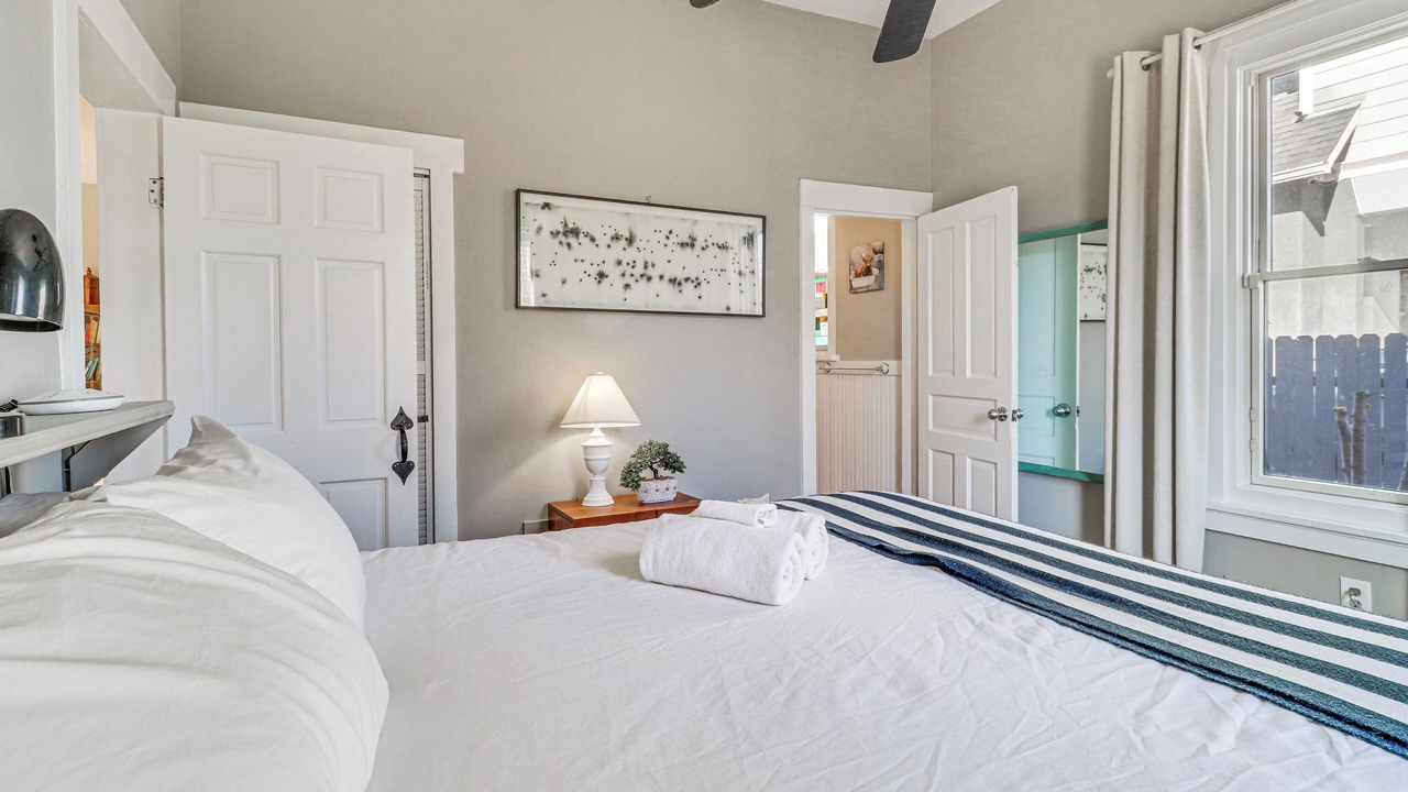 Photo of Bedroom in South Broadway