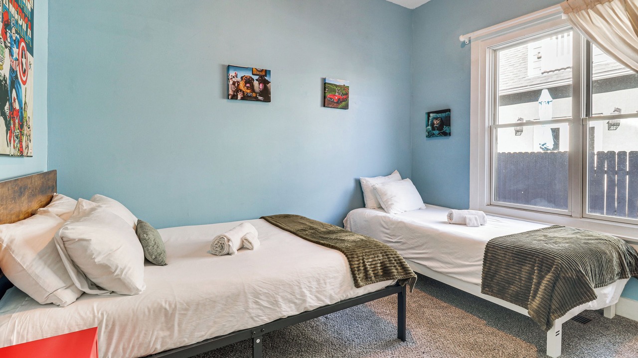 Photo of Bedroom in South Broadway
