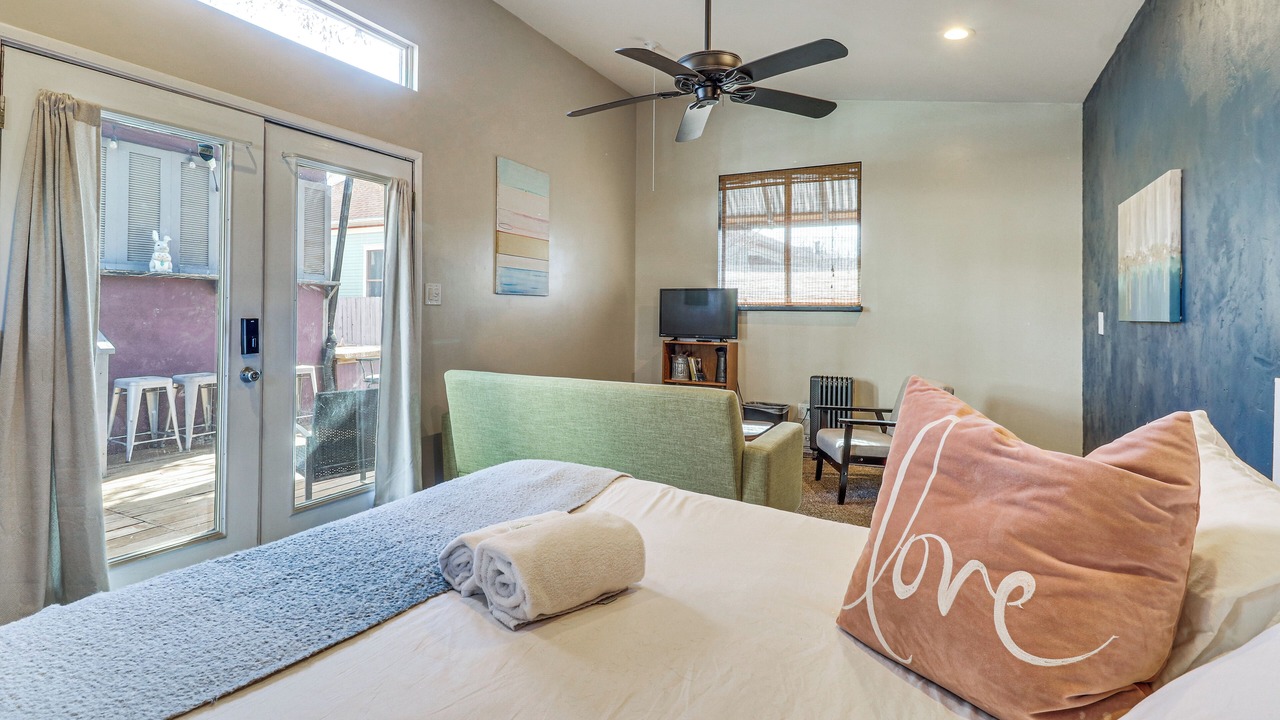 Photo of Bedroom in South Broadway