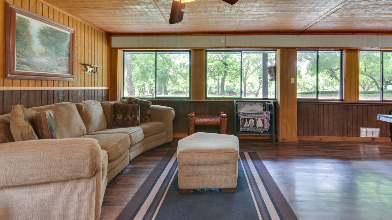 Photo of Livingroom in Dennis