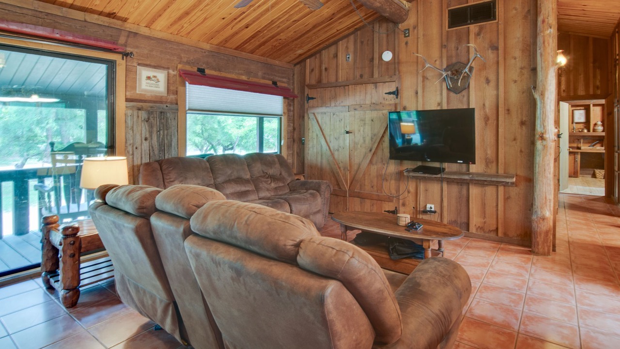 Photo of Livingroom in Dennis