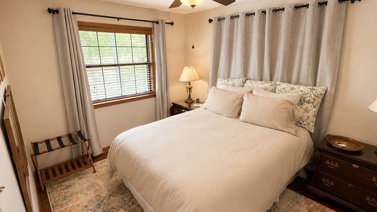 Photo of Bedroom in Van Zandt County