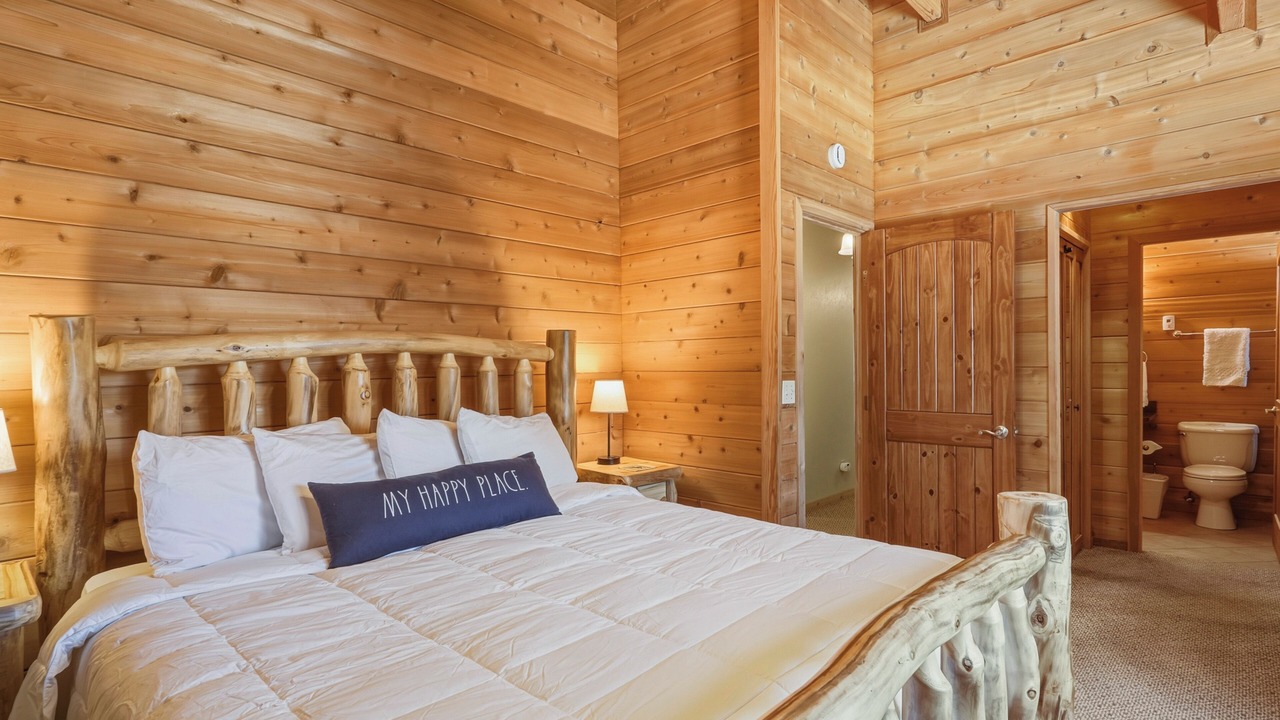 Photo of Bedroom in San Juan River Village