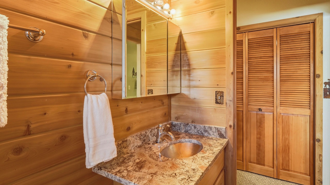 Photo of Bathroom in San Juan River Village