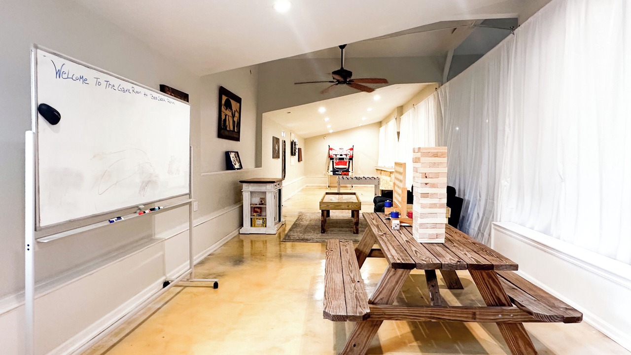 Photo of Bedroom in Spicewood