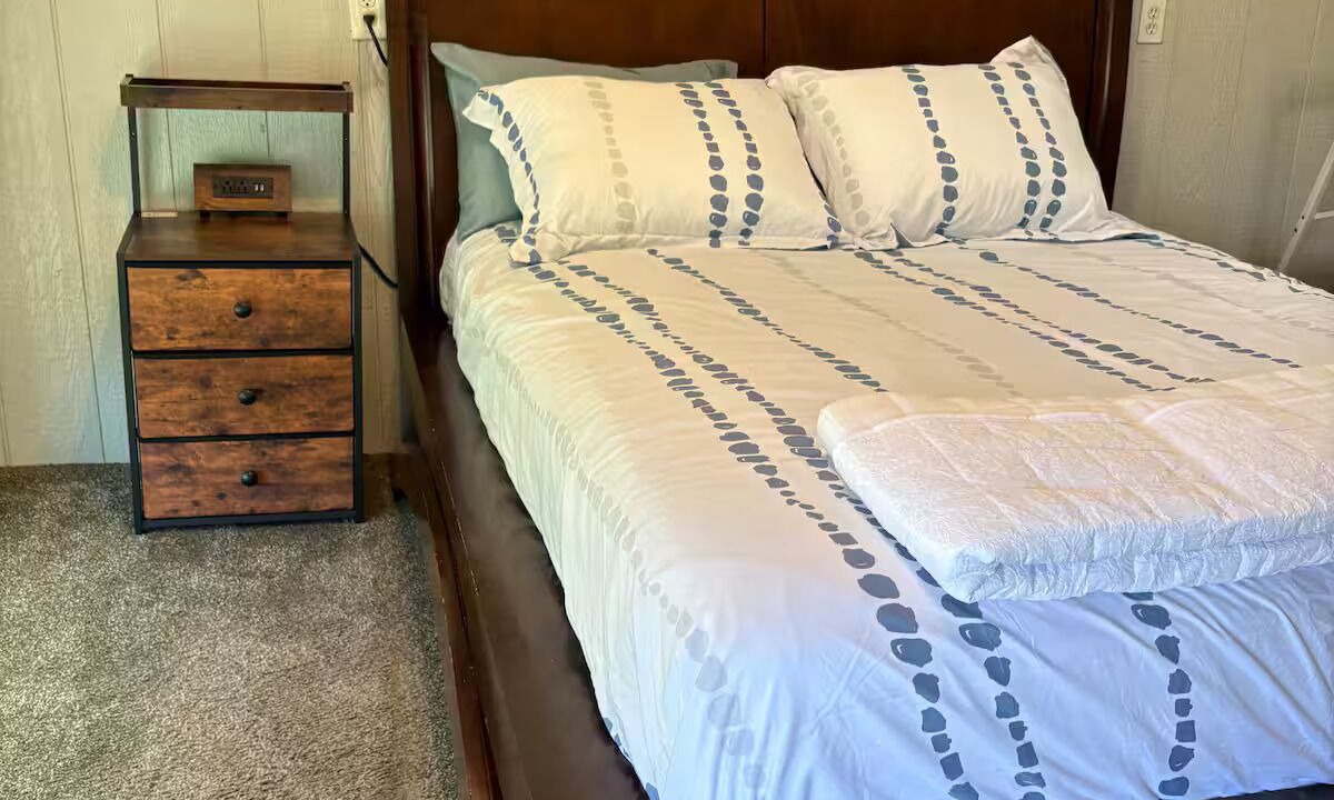 Photo of Bedroom in Dennis