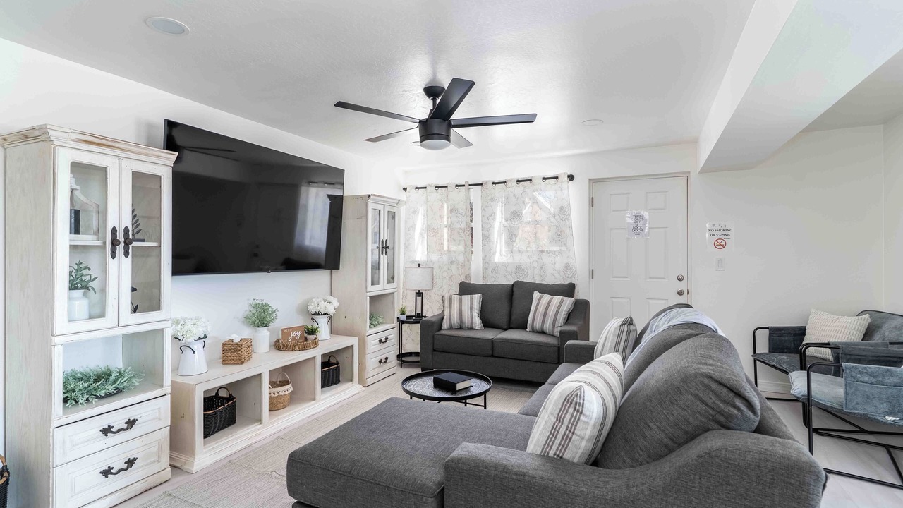 Photo of Livingroom in Farmington