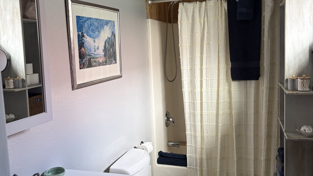 Photo of Bathroom in Silverton
