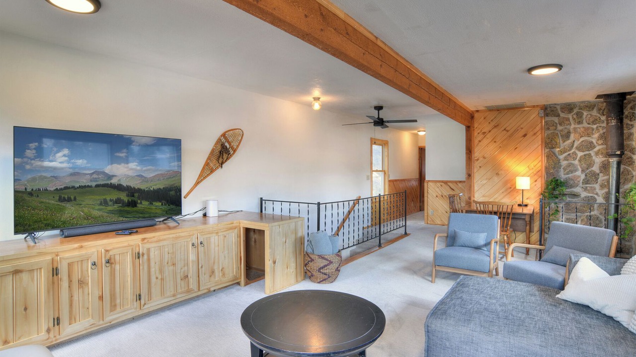 Photo of Livingroom in Creede