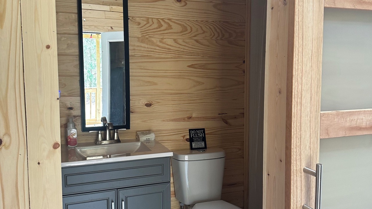 Photo of Bathroom in Lufkin
