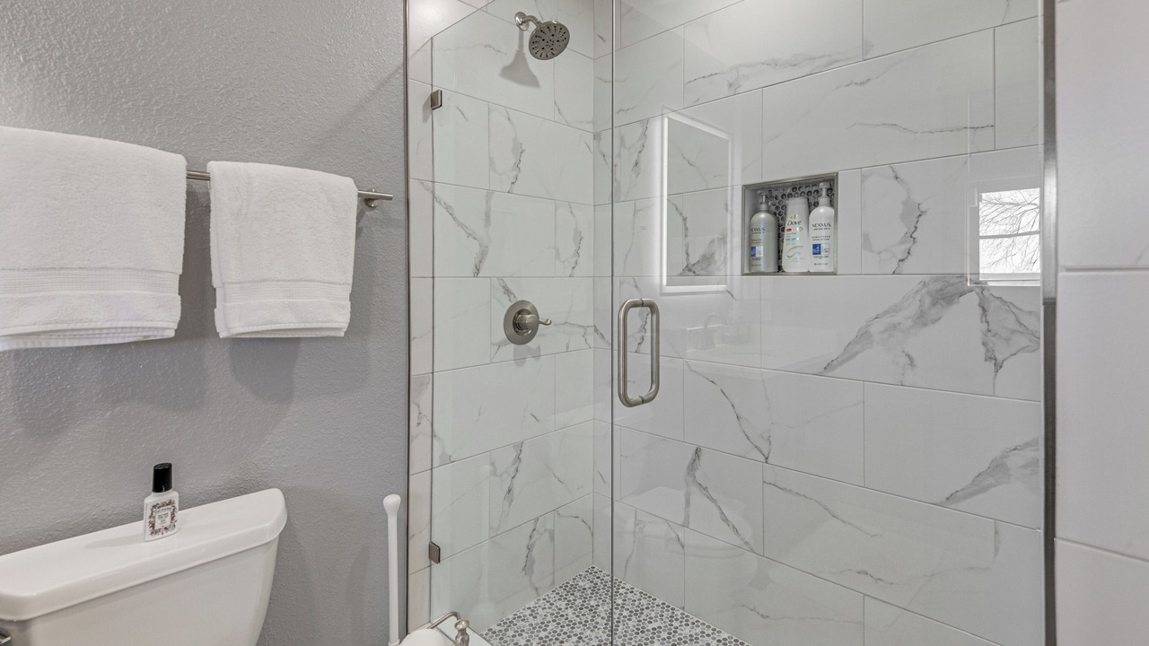 Photo of Bathroom in Gun Barrel City
