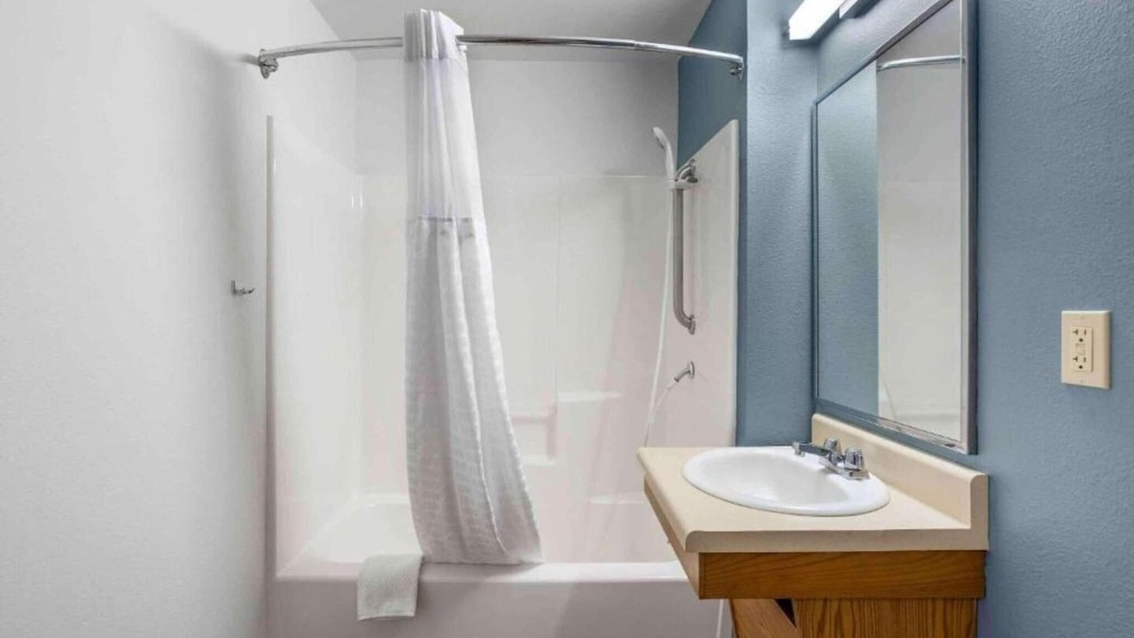 Photo of Bathroom in El Dorado West