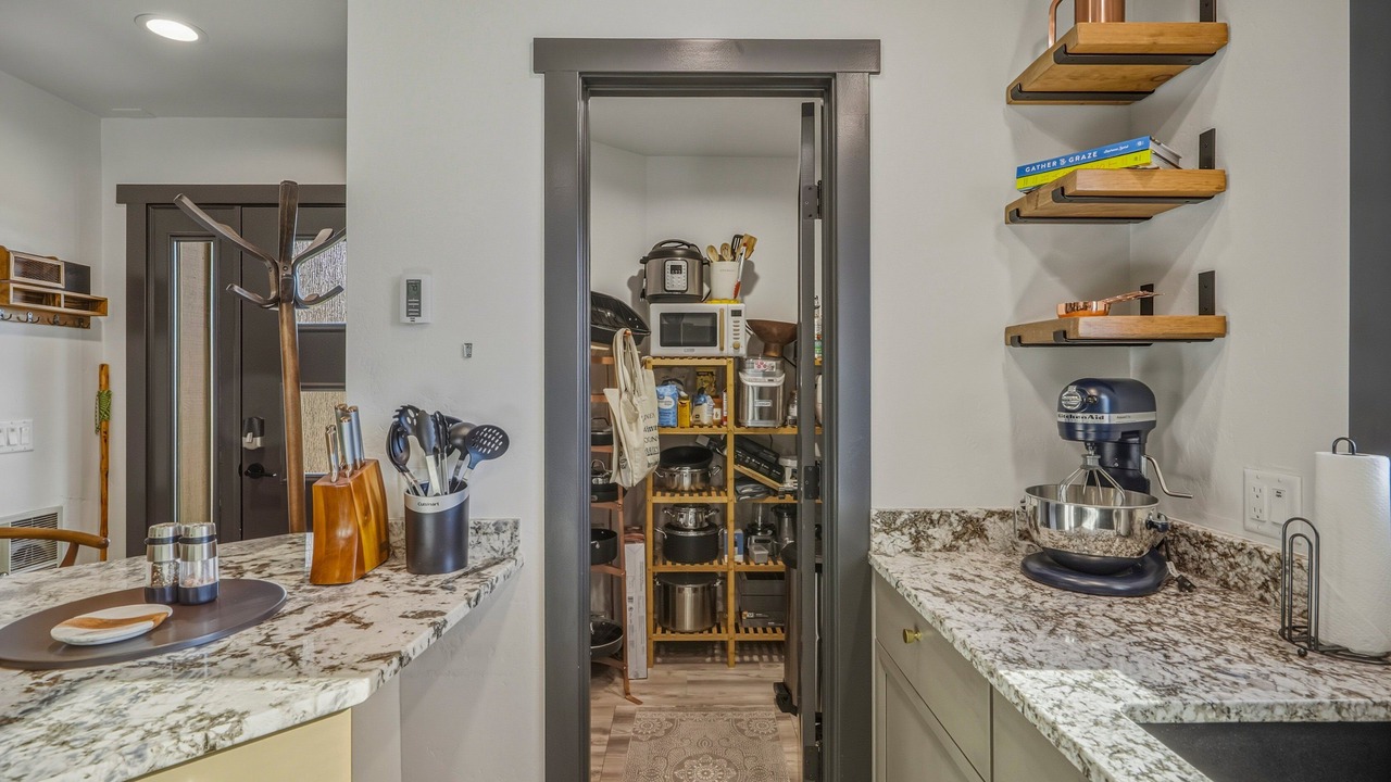 Photo of Kitchen in Lake Hatcher Park