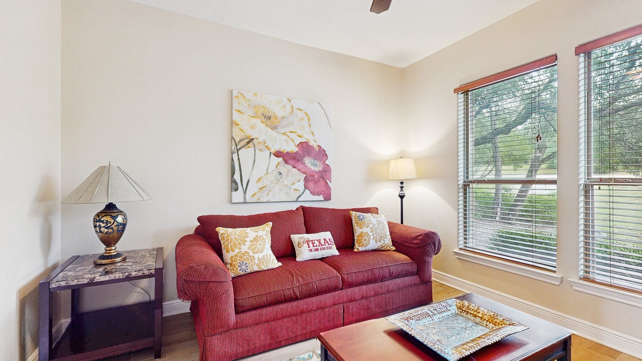 Photo of Livingroom in Dripping Springs