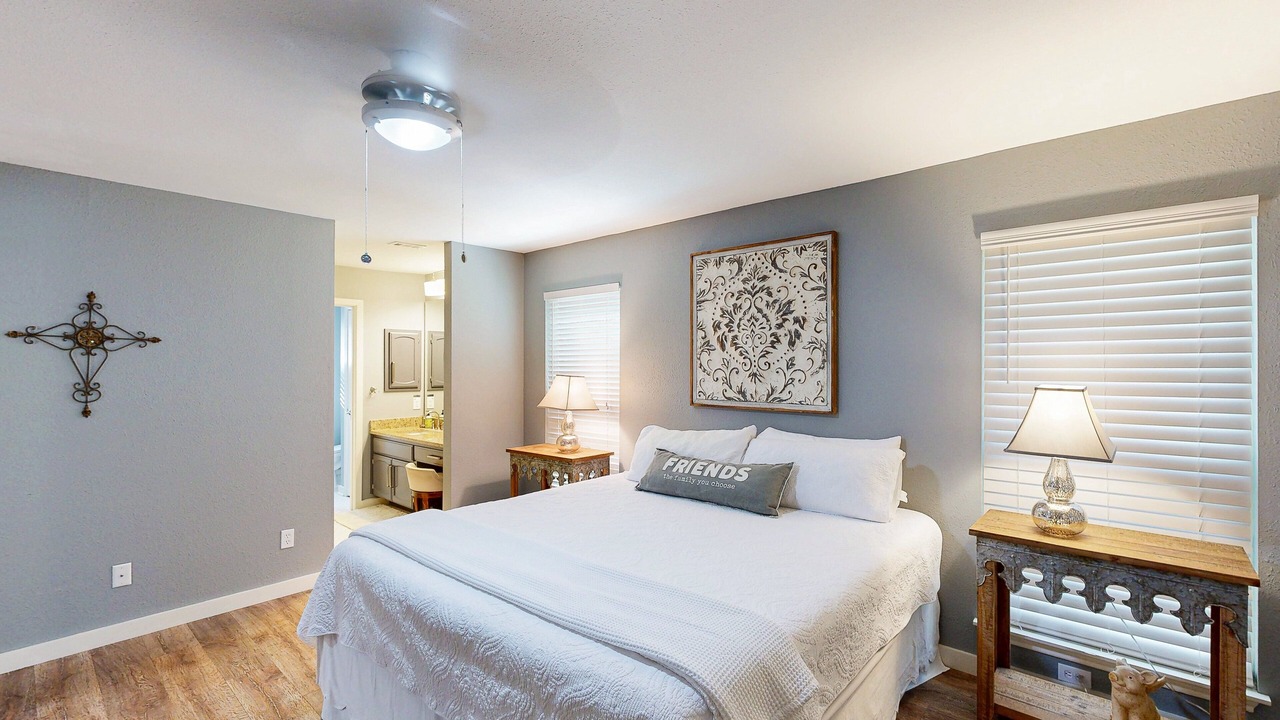 Photo of Bedroom in North San Antonio - SAT