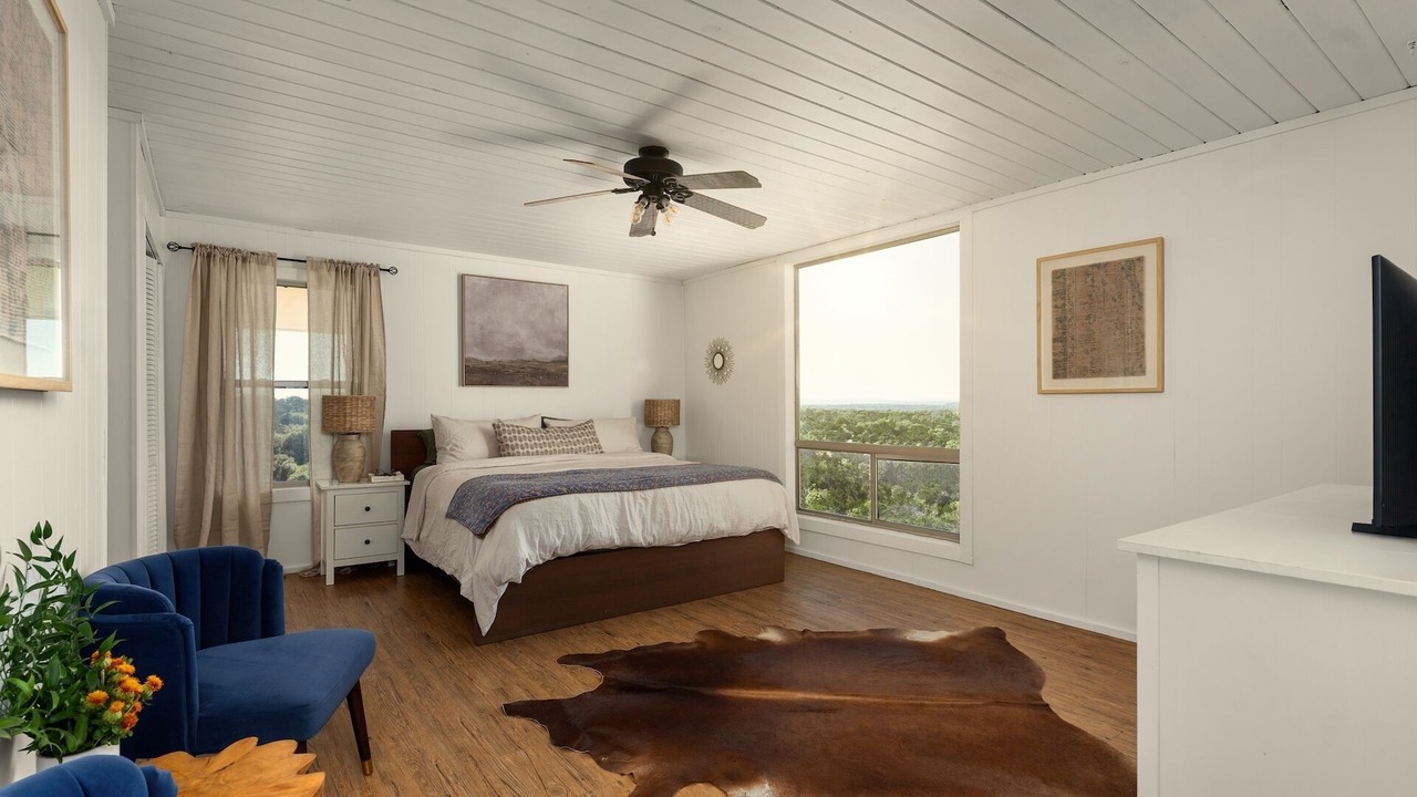Photo of Bedroom in Dripping Springs