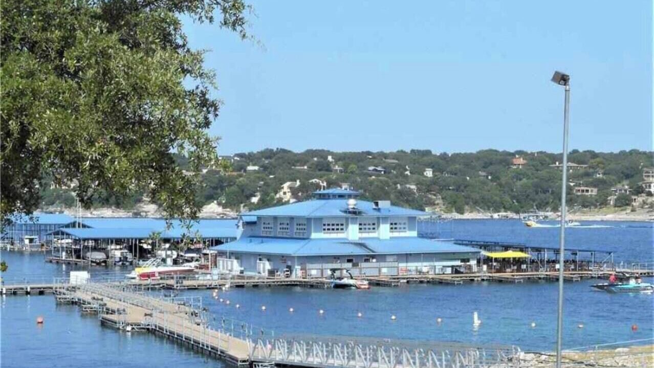 Photo of Others in Comanche Point At Point Venture