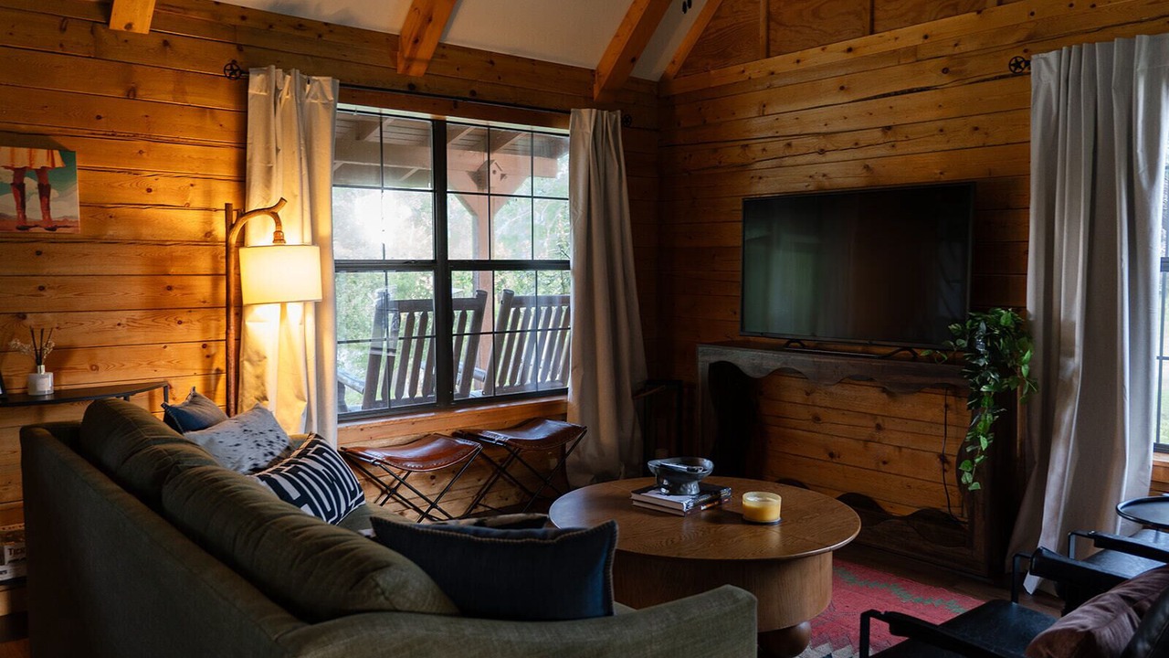 Photo of Livingroom in Somerville
