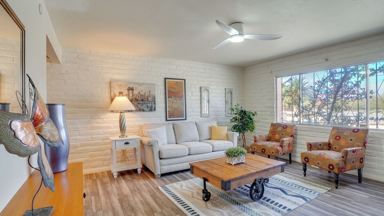 Photo of Livingroom in Drexel Heights