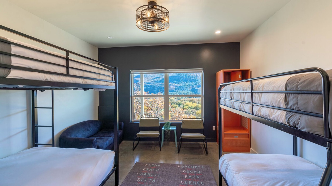 Photo of Bedroom in Trimble