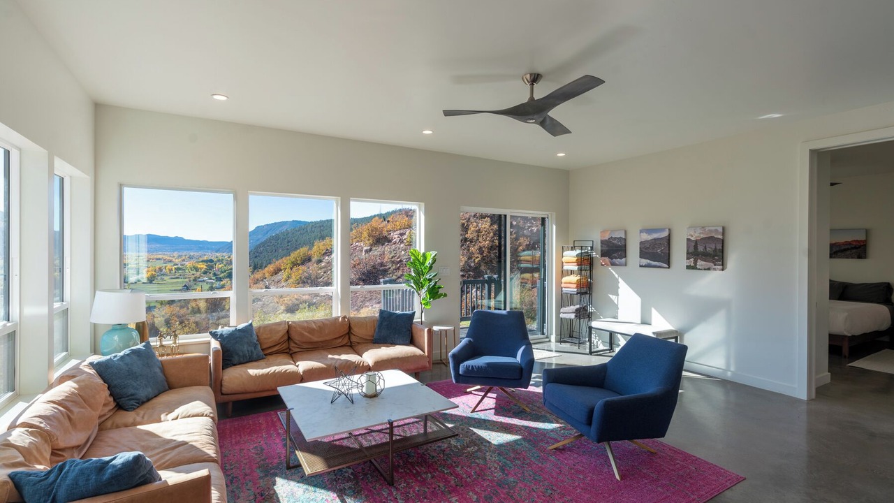 Photo of Livingroom in Trimble