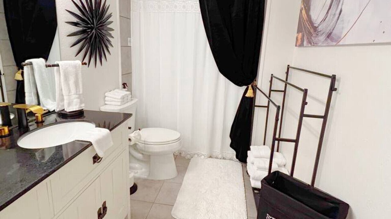 Photo of Bathroom in Sealy