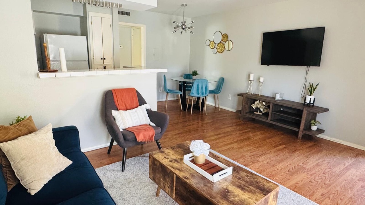 Photo of Livingroom in Lower Greenville